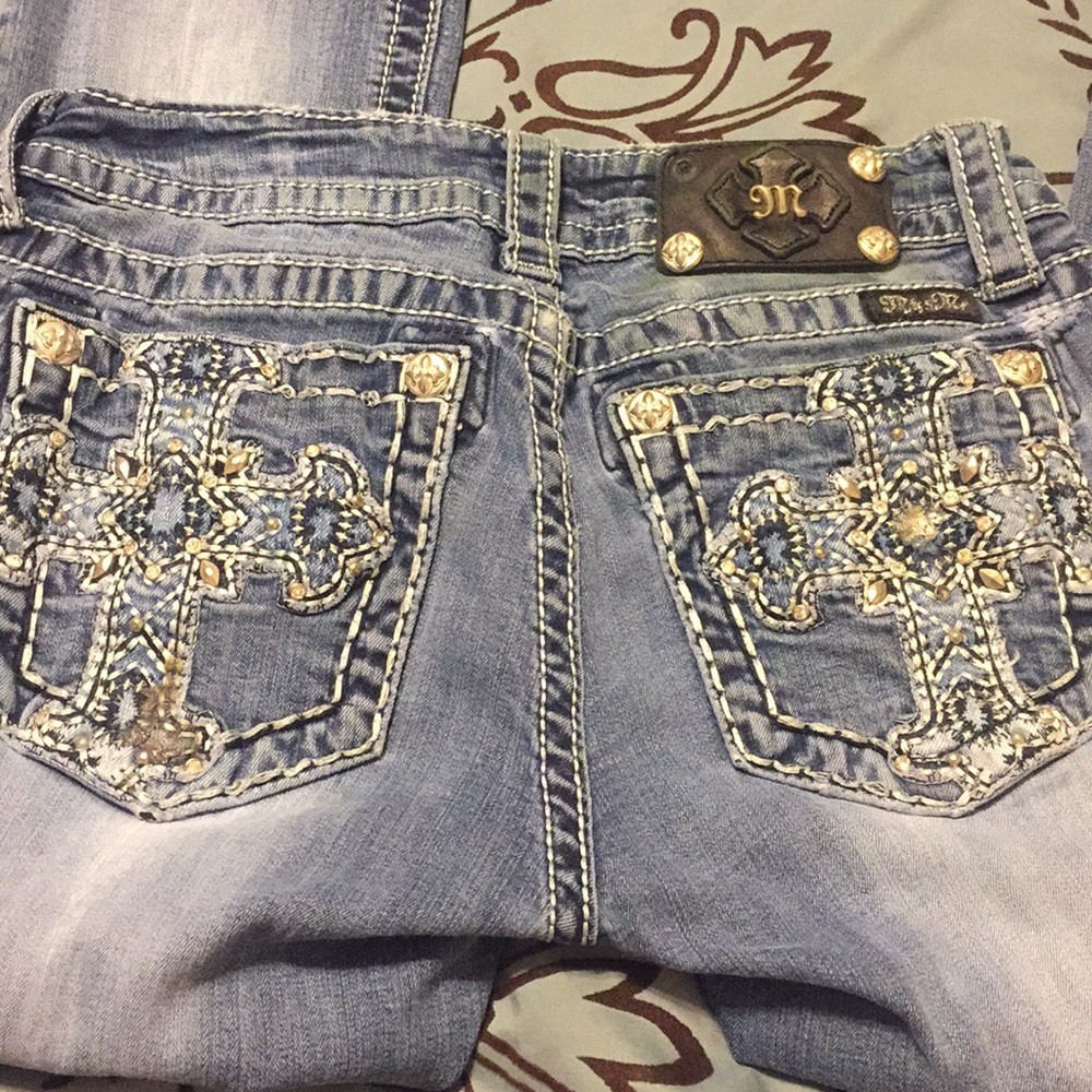 Miss Me 27” signature rise boot cut